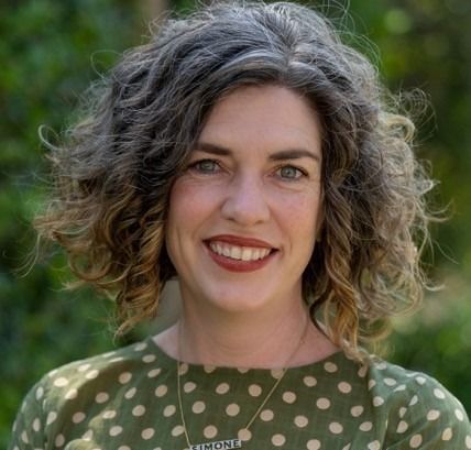 Julianne Butler - Head shot