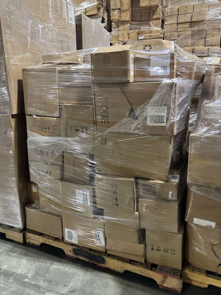 truckload of 24 pallets of new target casepack general merchandise liquidations