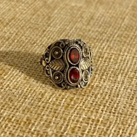 Birthstone Jewelry in Silver & Gold