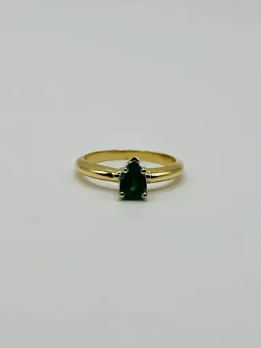 Emerald Solitaire Ring