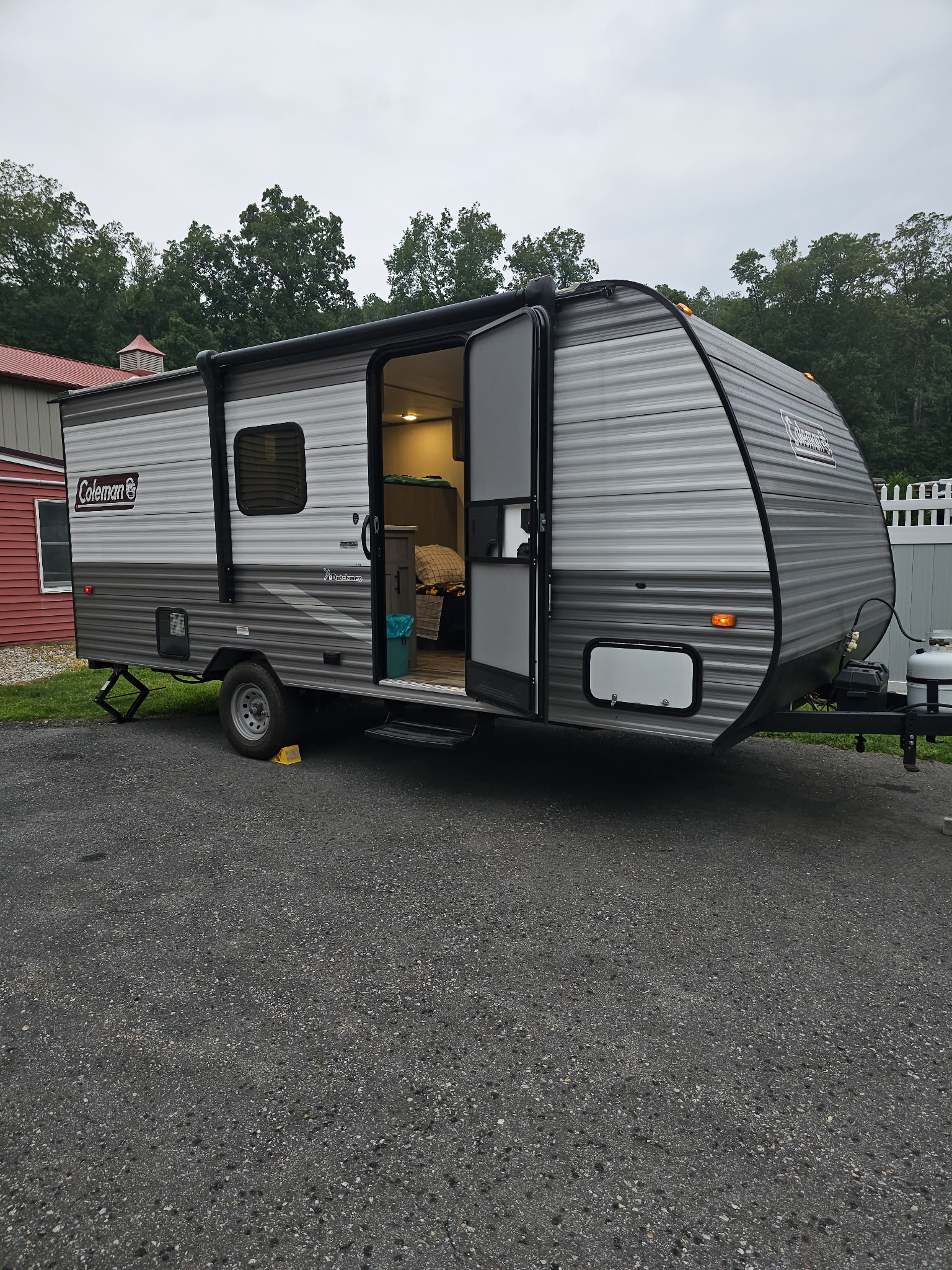 Coleman 17B exterior view