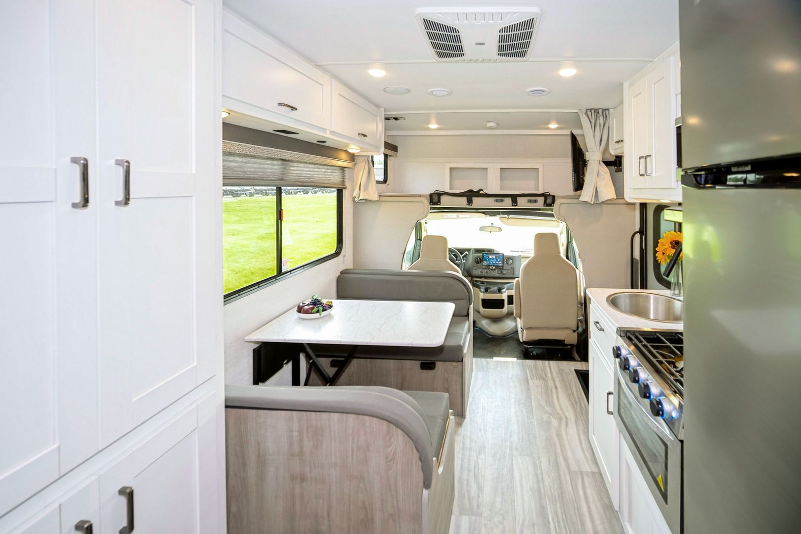 6237LE interior — 5