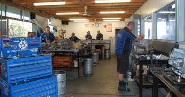 Russells Automatic Transmission Specialists rebuild room