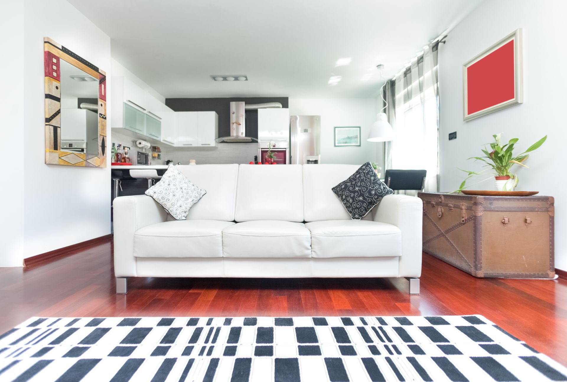 divano su misura bianco