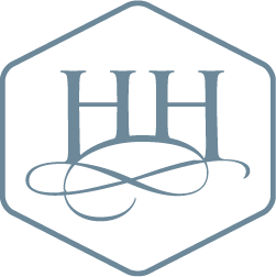 a logo with the letter r and m in a square .