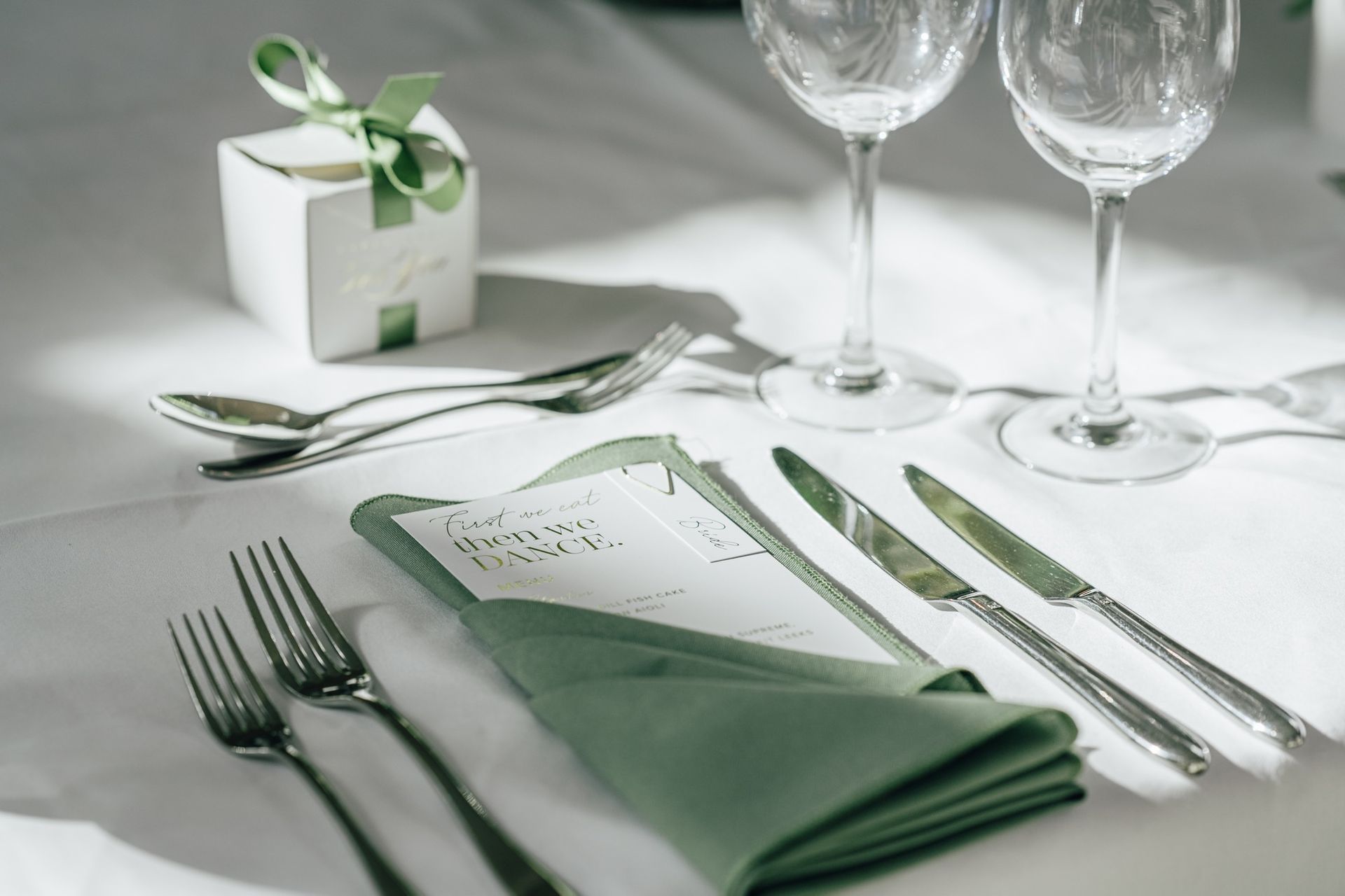 Bride and groom wedding venue in Exeter, Devon 