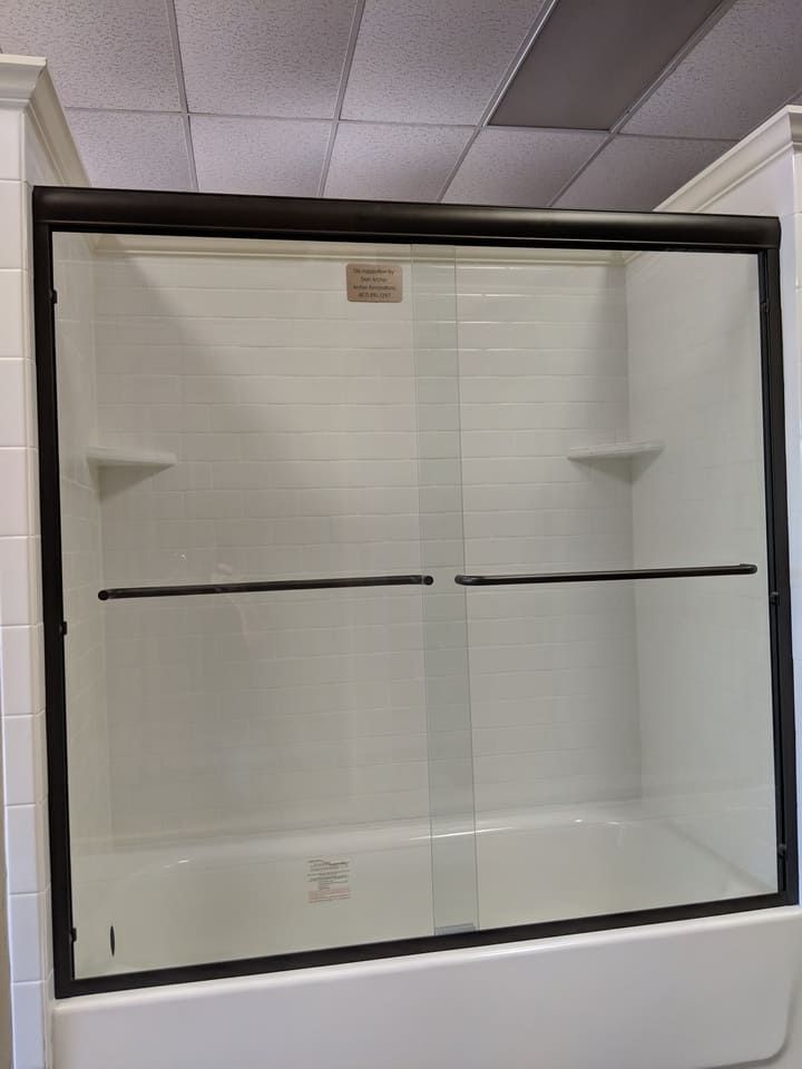 Service Bath & Glass 131