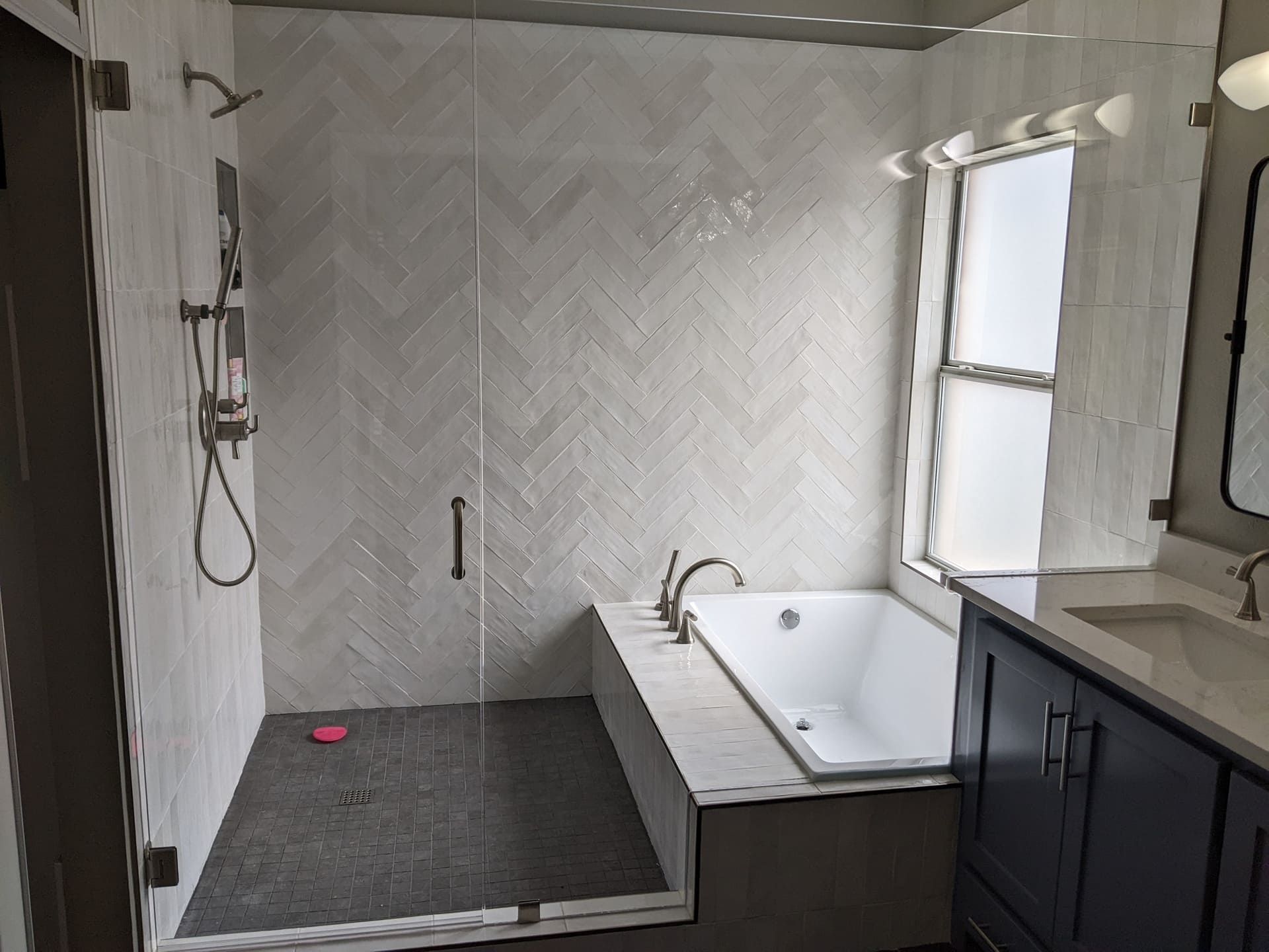 Service Bath & Glass 17