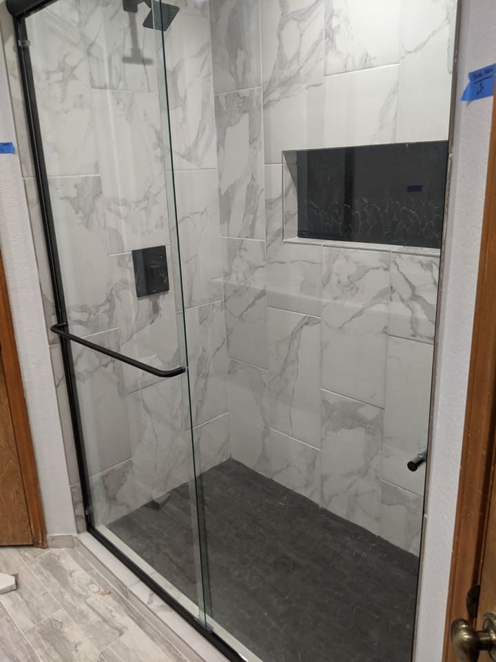 Service Bath & Glass 186