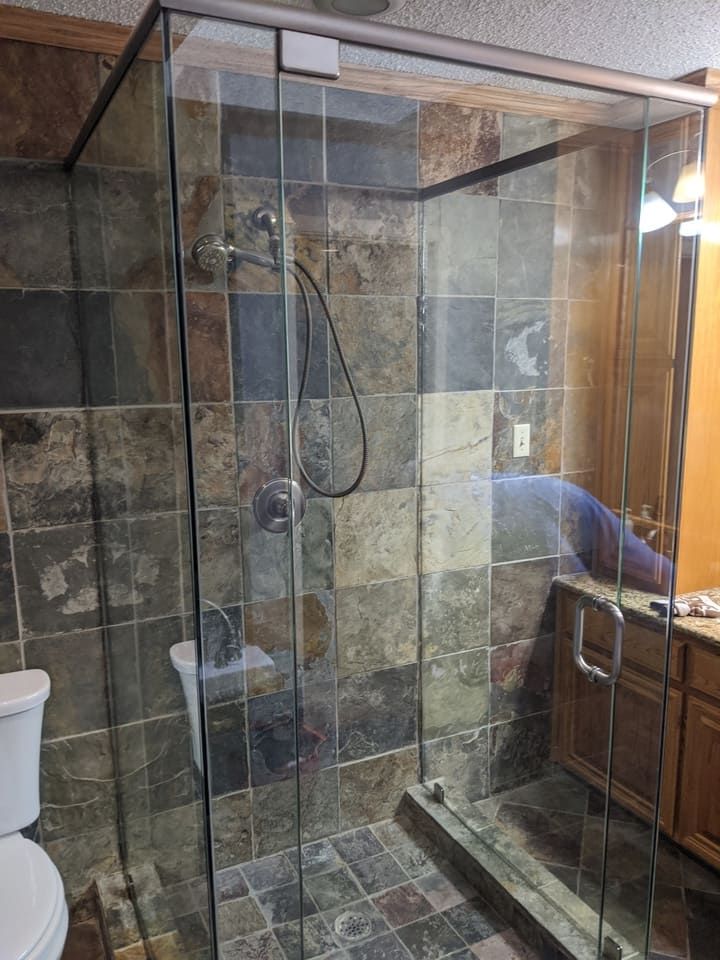 Service Bath & Glass 201