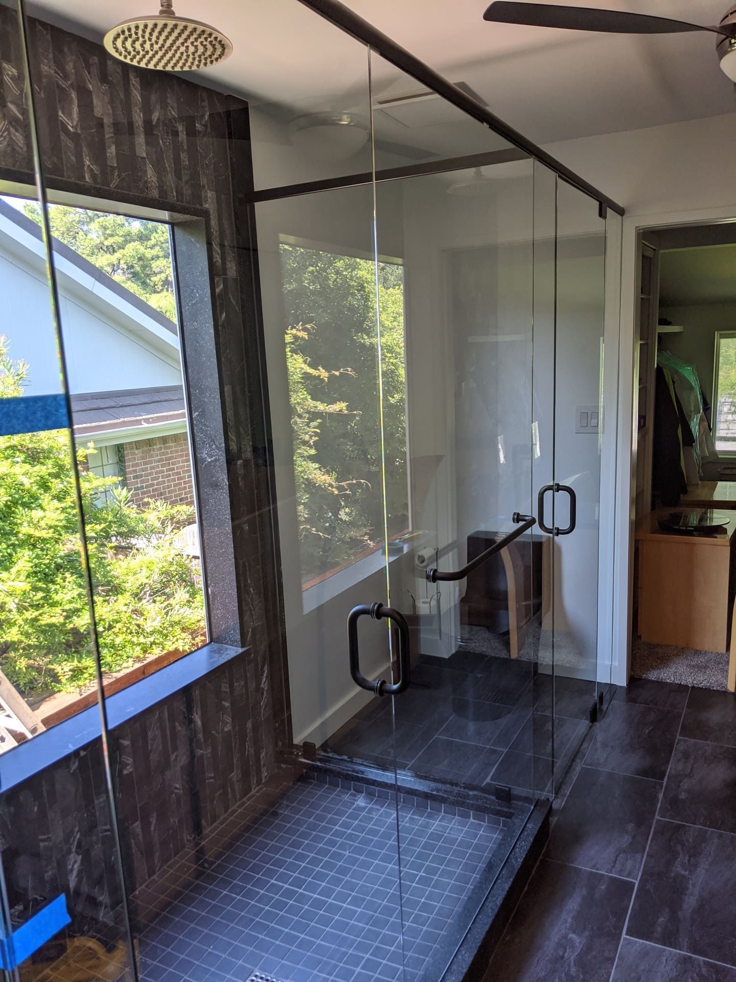 Service Bath & Glass 230