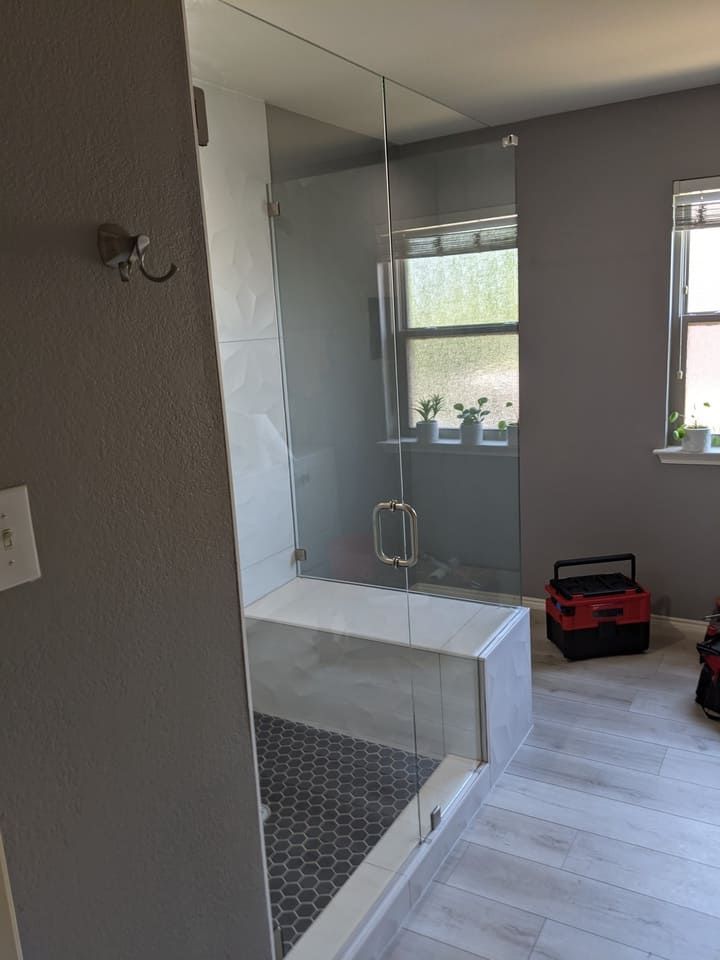 Service Bath & Glass 51