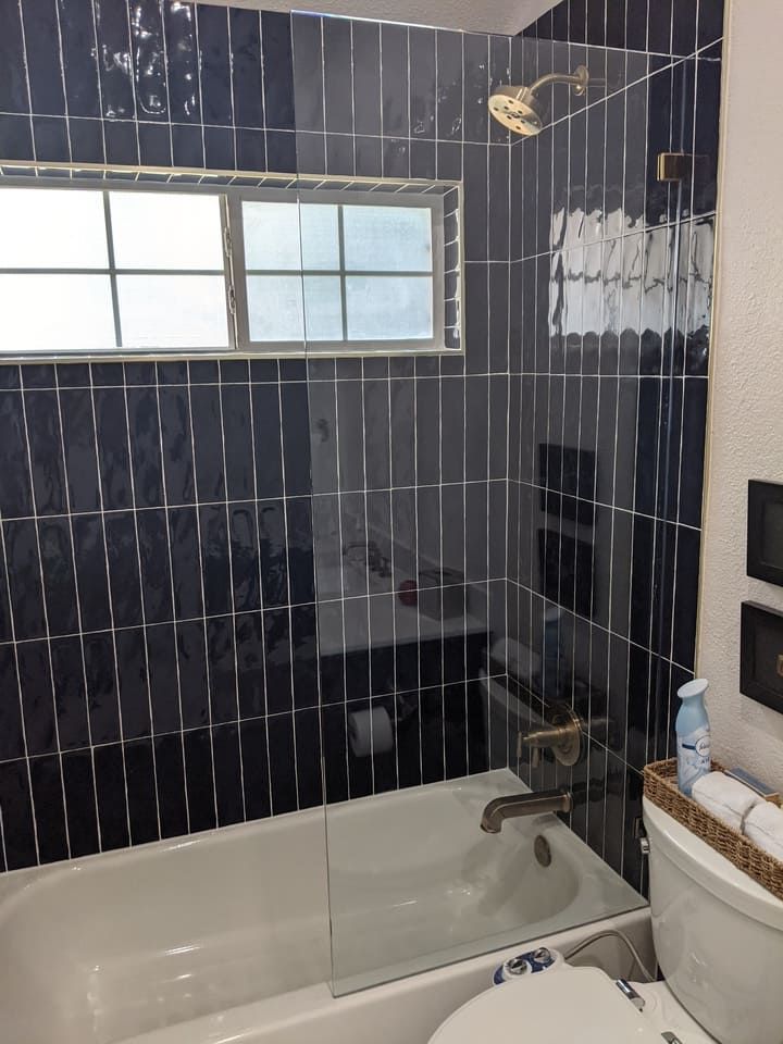 Service Bath & Glass 56