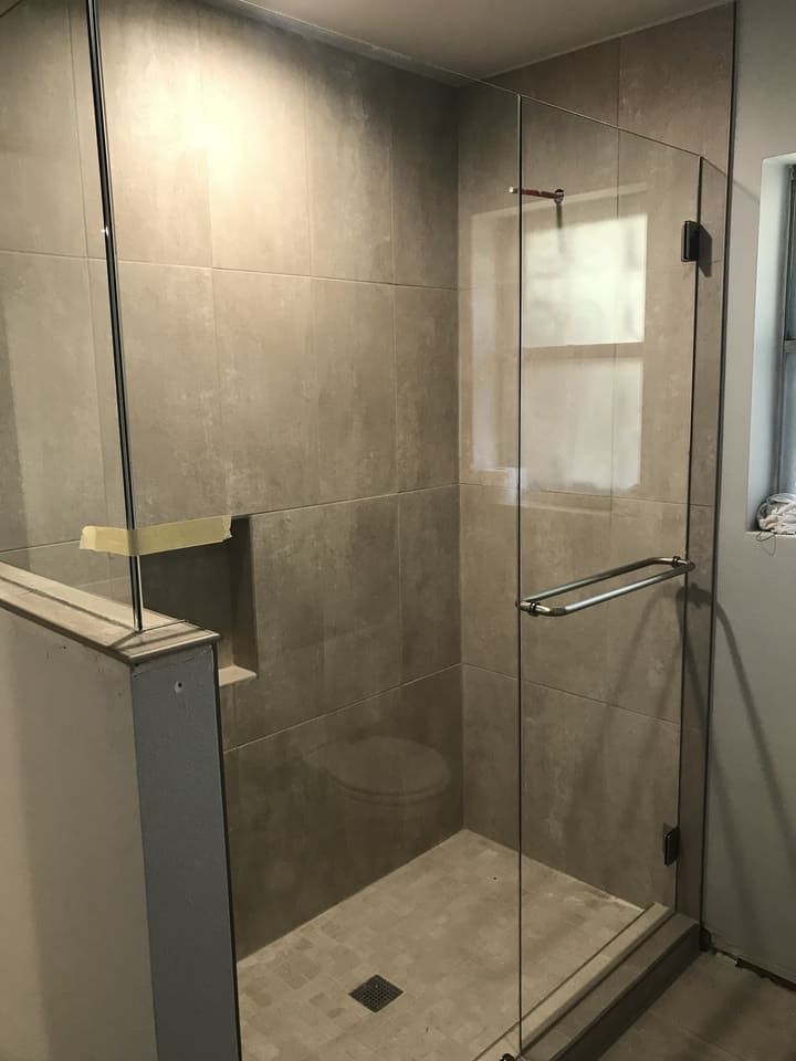 Service Bath & Glass 81