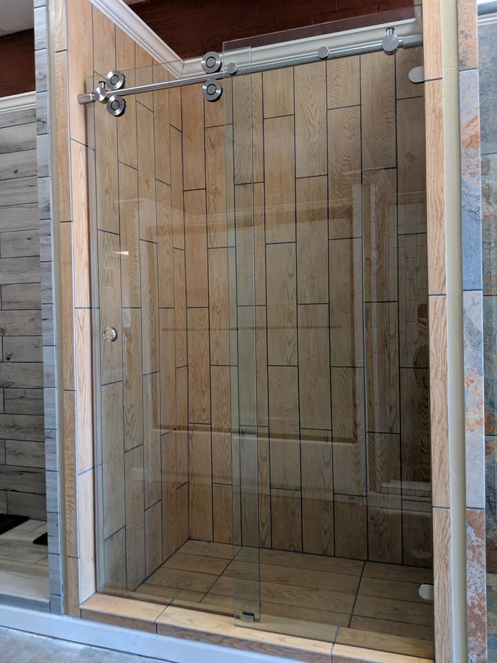 Service Bath & Glass 82