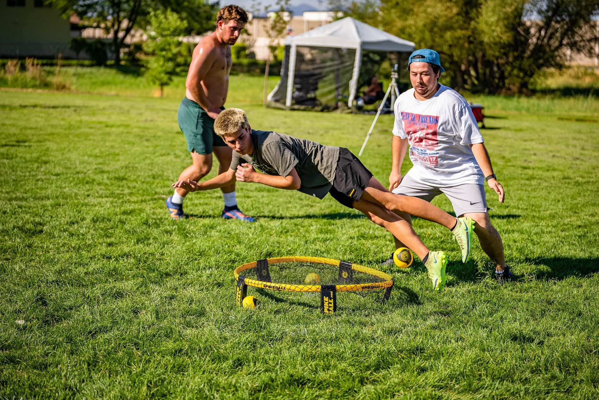 Spikeball Pro net curling down