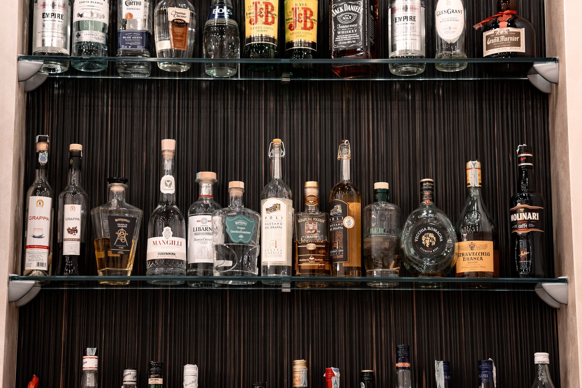 the bar of the Vittoria Rosarno hotel