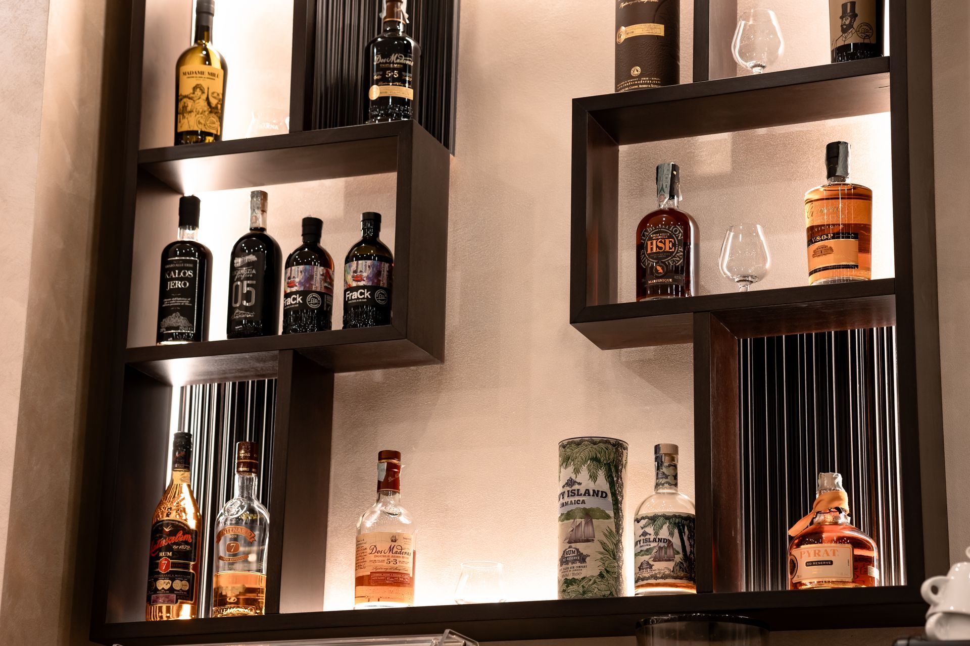 the bar of the Vittoria Rosarno hotel