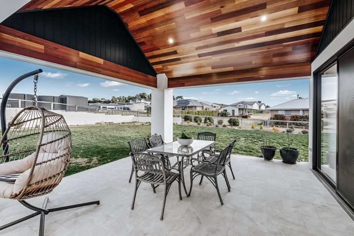 Patio With Table and Chairs — Thomas Croker Constructions In Myrtleville, NSW