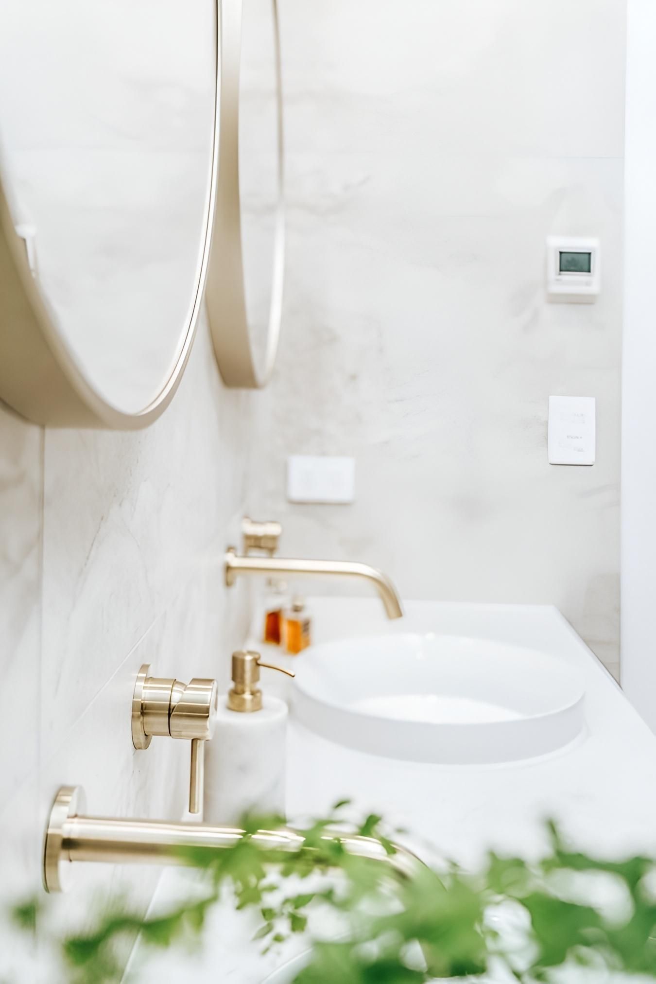 Modern Bathroom With White Sink — Thomas Croker Constructions In Myrtleville, NSW
