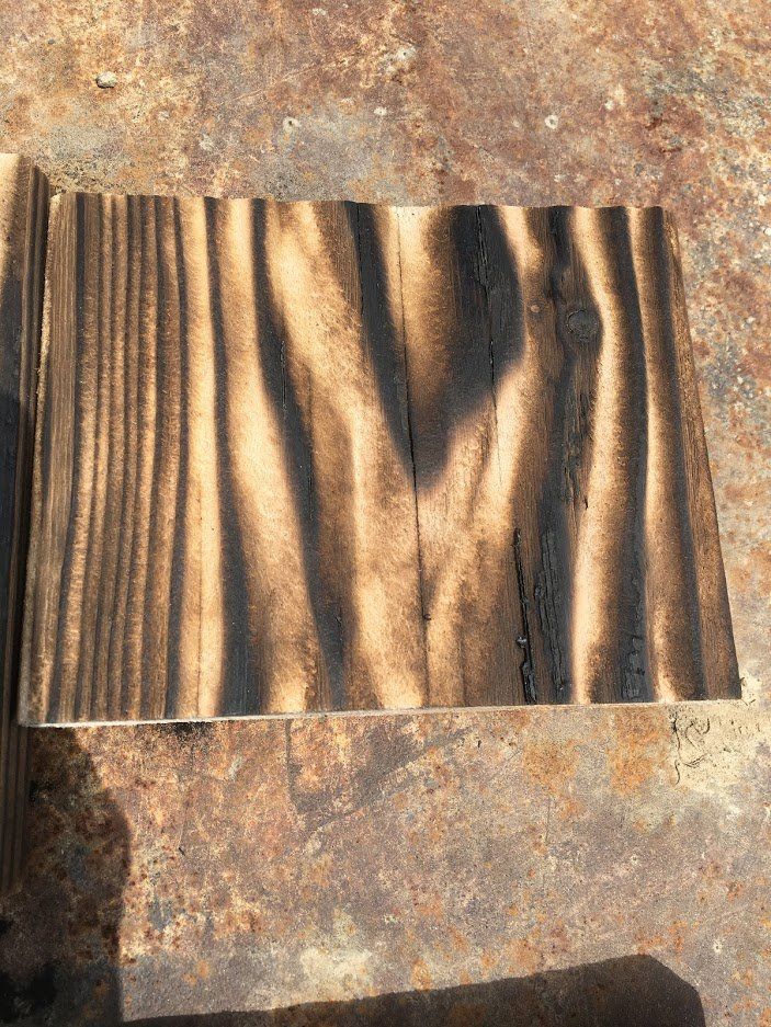 Shou Sugi Ban | Douglas | Light | Brossé | Finition avec Aqua-Proof Pro Wood Basic