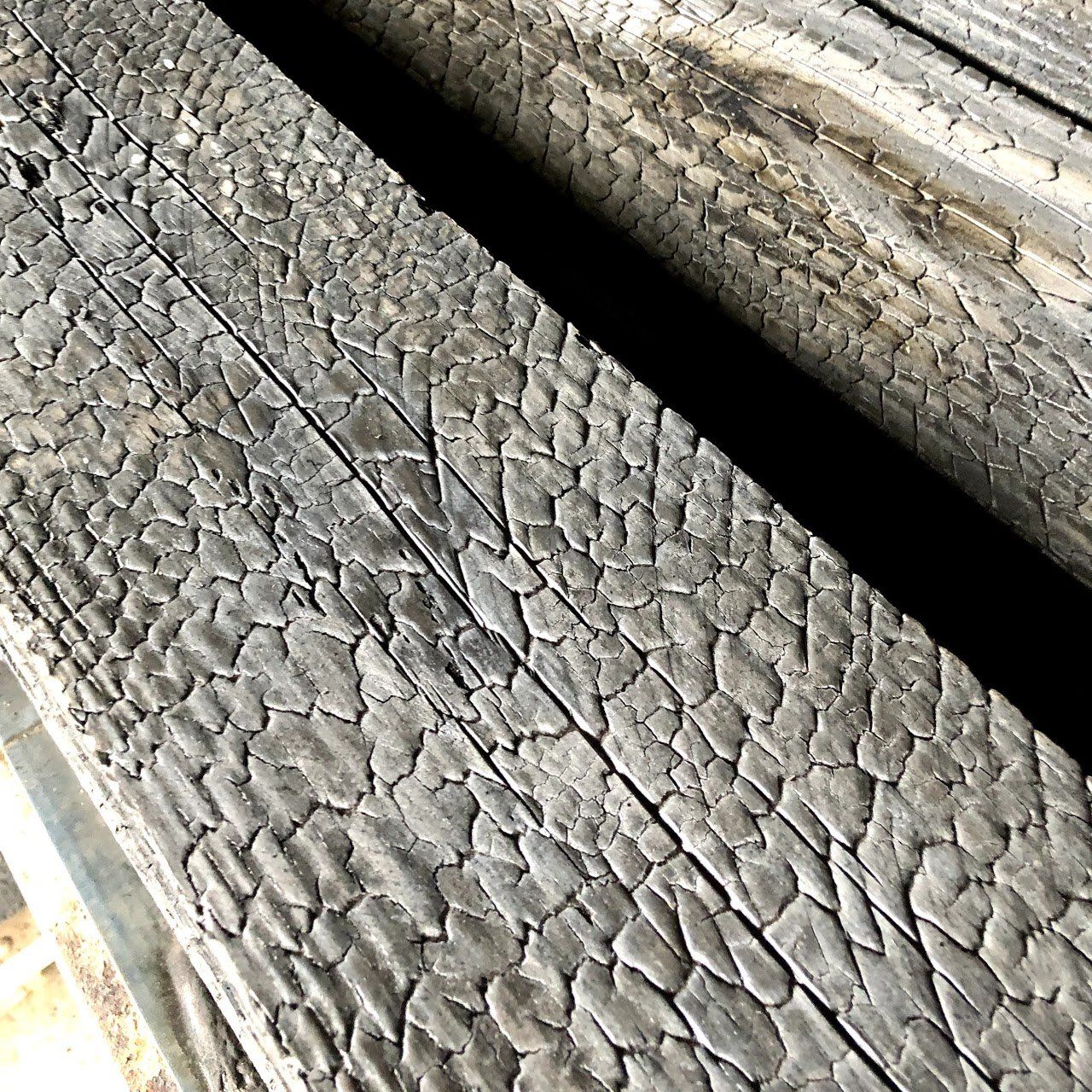 Shou Sugi Ban | Douglas | Medium | Niet bewerkt | Niet afgewerkt