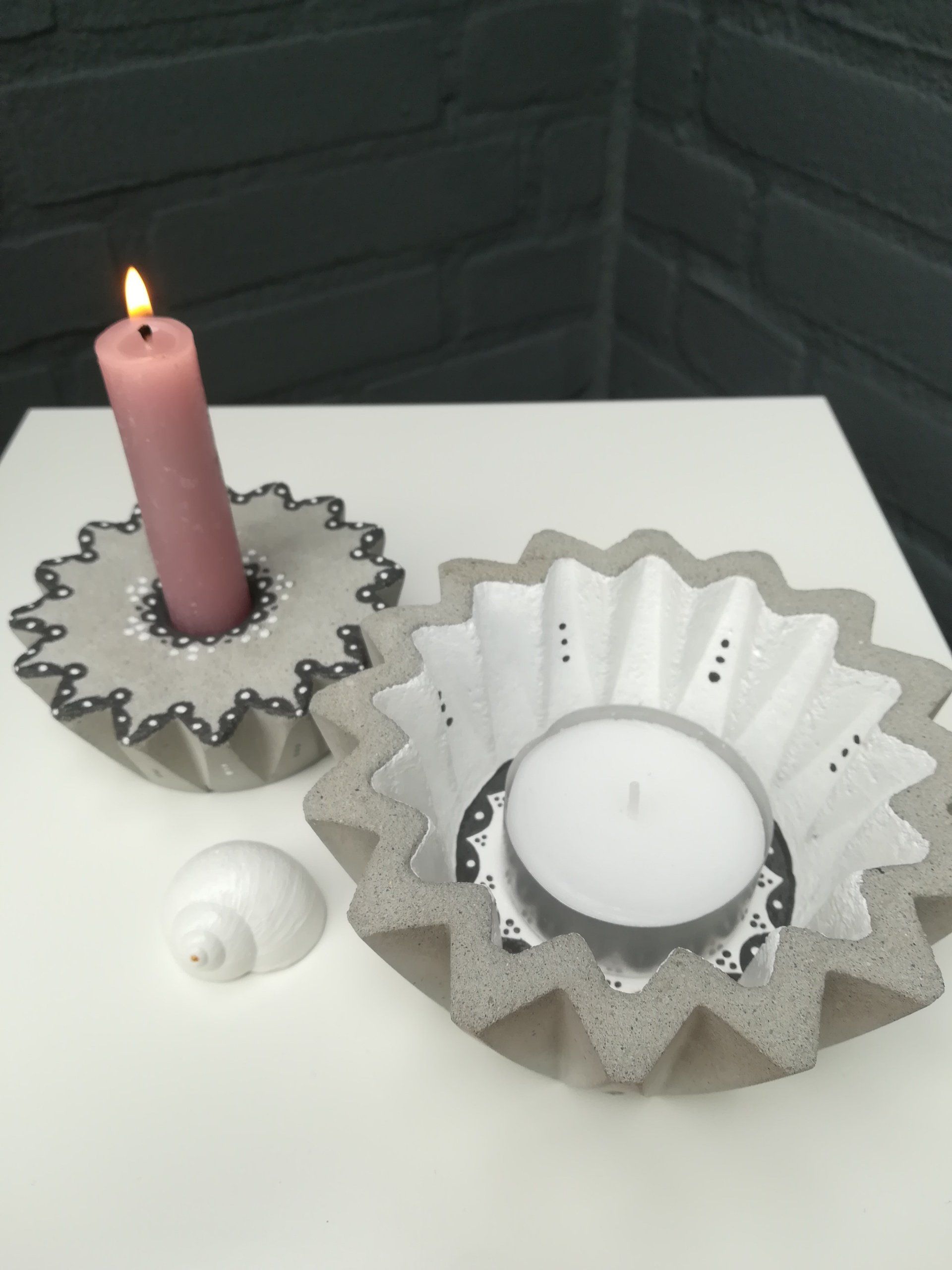 Betondecoratie, cementdecoratie, unieke cementdecoratie, waxinelicht van beton, waxinelicht van beton, unieke betondecoratie, handgemaakte decoratie, unieke kandelaars, kandelaars van cement, kandelaars van beton, cadeautje van cement, unieke betonnen theelicht, unieke betonnen waxinelicht