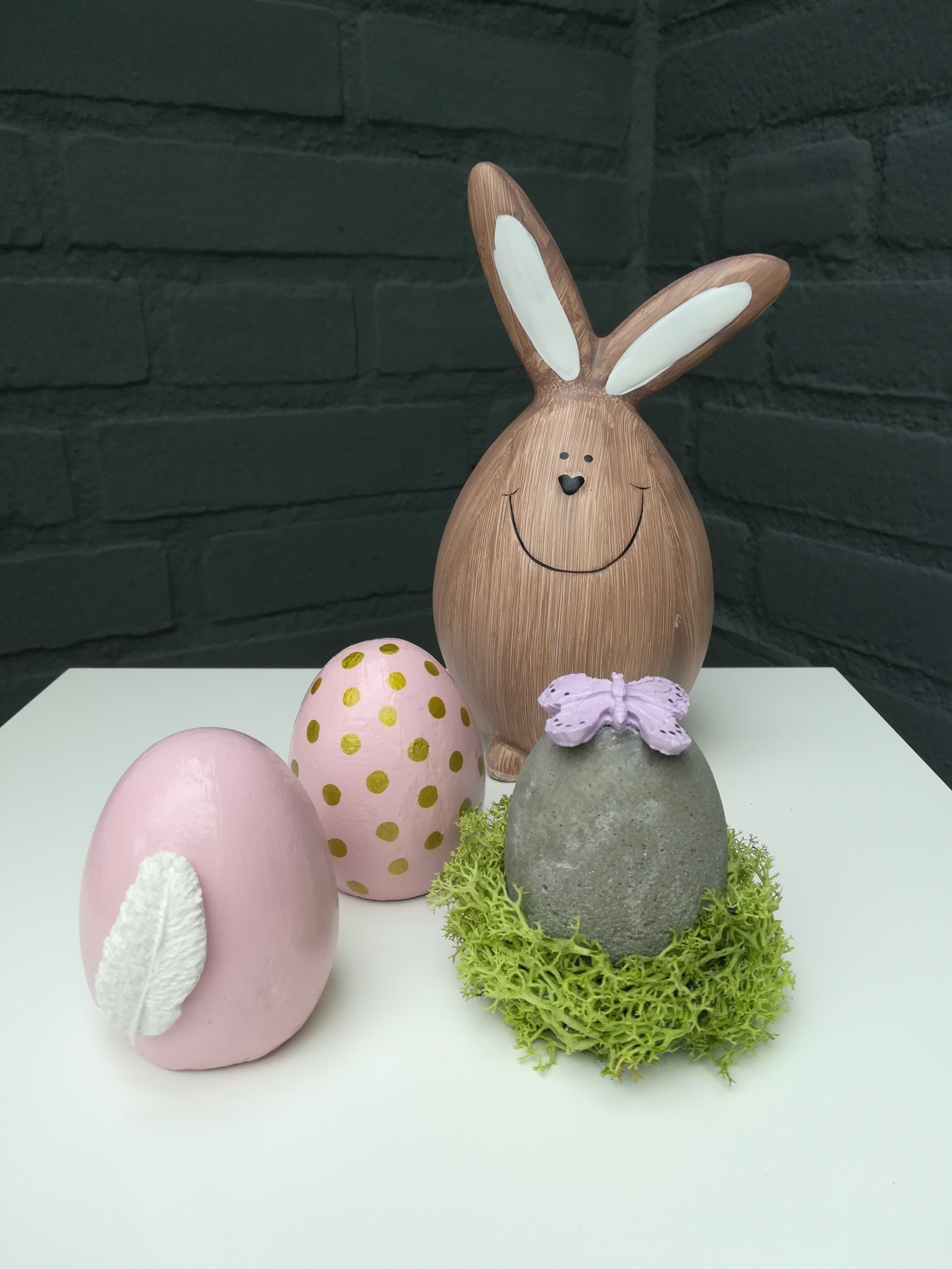 Ei van beton, ei van cement, paas, paasdeco van cement, paasdeco van beton, eieren van cement, eieren van beton, unieke paaseieren, paaseieren, paasei, unieke paasei van cement, unieke paasei van beton, betondeco voor paas, cementdeco voor paas, paashaas en eieren van beton, paashaas en eieren van cement