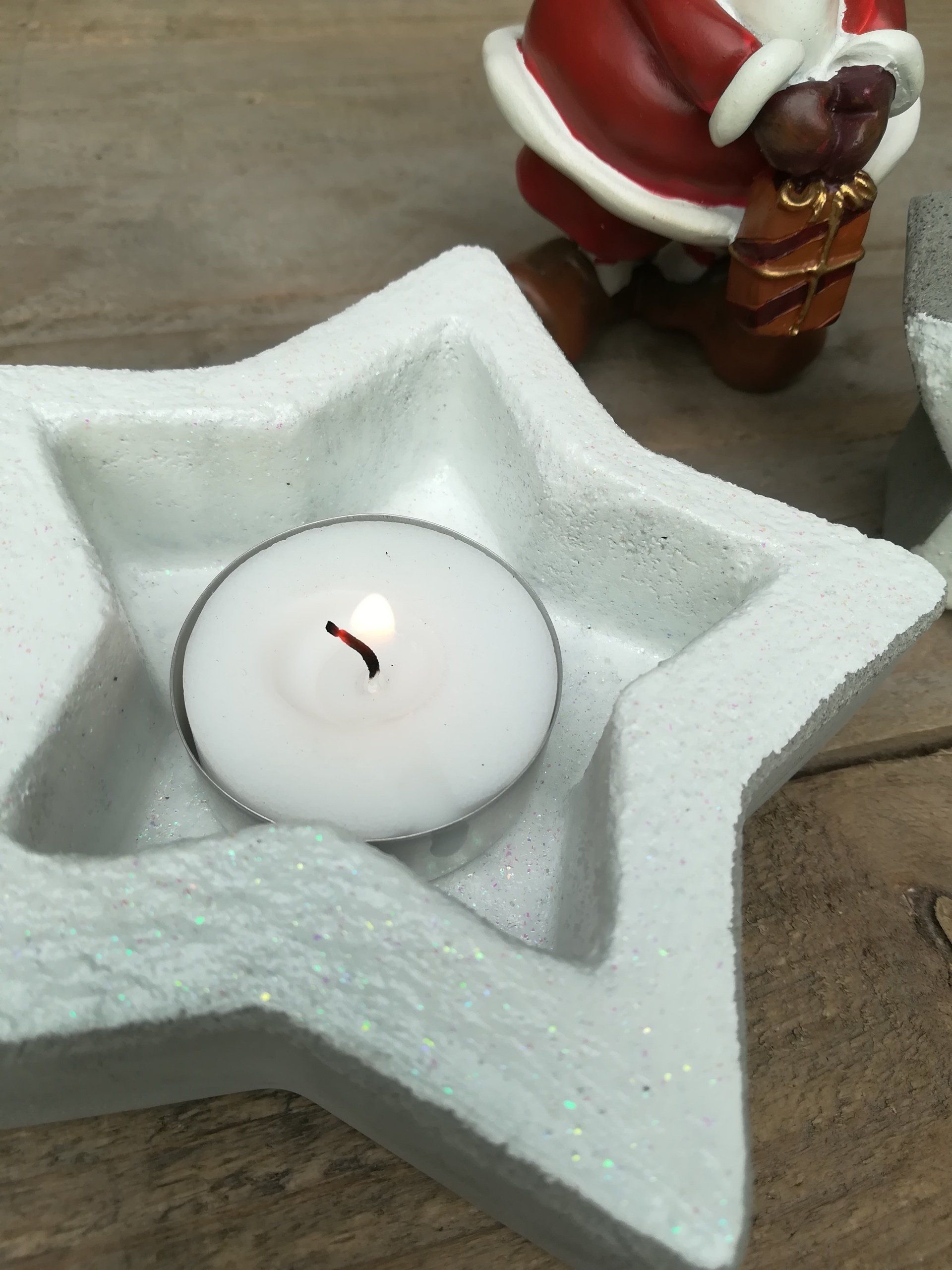 unieke theelichthouder in vorm van een ster, ster theelichthouder, kerst deco, uniek kerst deco, handgemaakt kerst deco,betonnen kerst deco, cement kerst deco, str en kerst, ster en kerst vanbeton,uniek ster