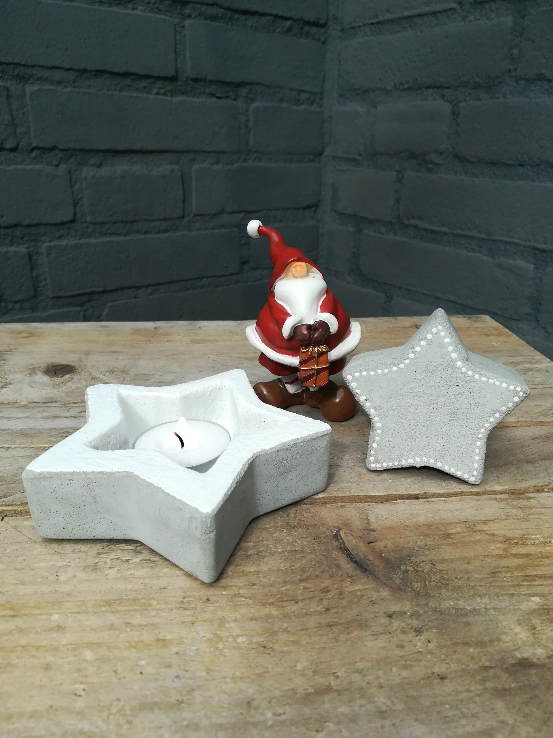 unieke theelichthouder in vorm van een ster, ster theelichthouder, kerst deco, uniek kerst deco, handgemaakt kerst deco,betonnen kerst deco, cement kerst deco, str en kerst, ster en kerst vanbeton,uniek ster