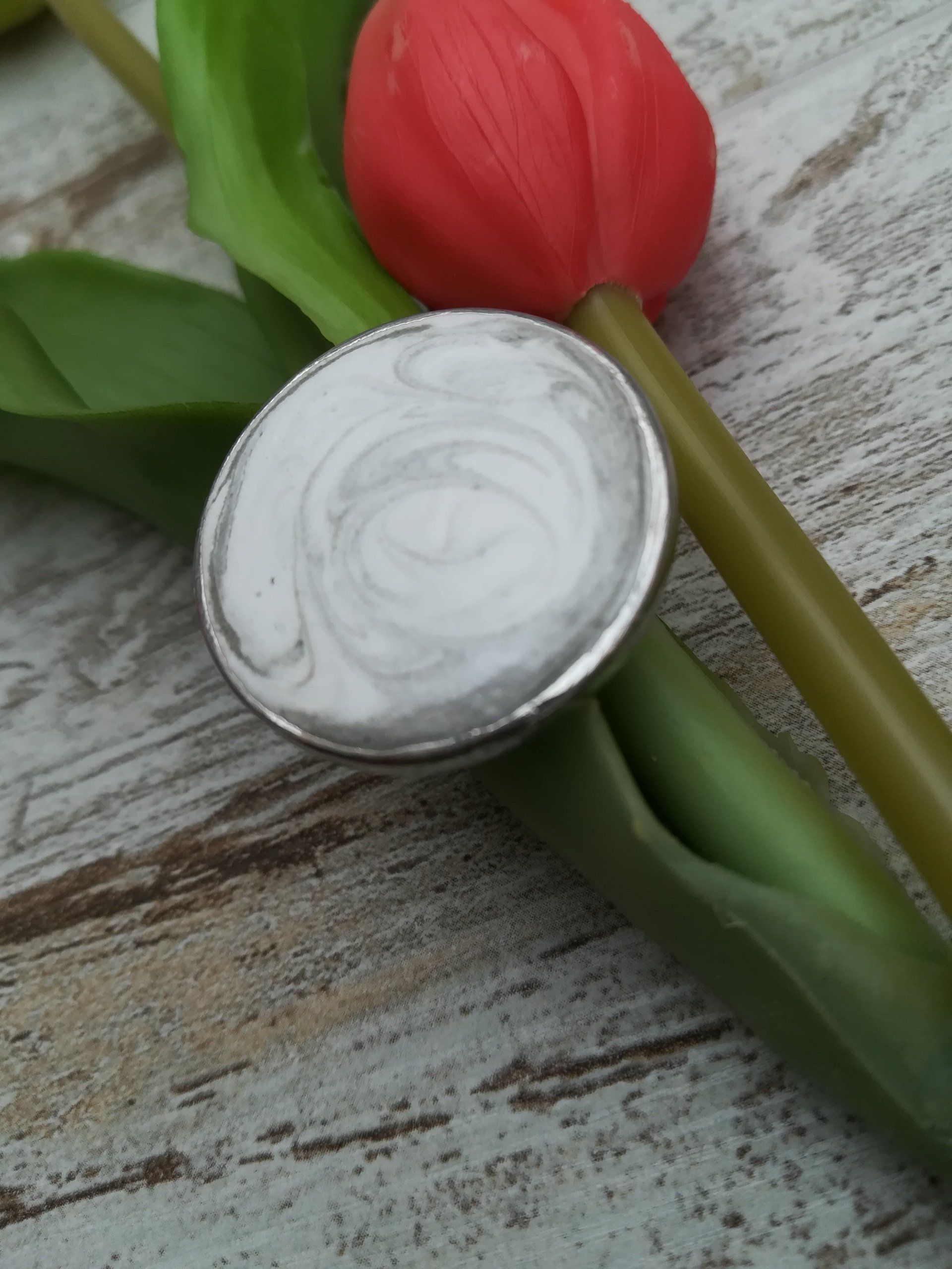 sieraden van beton, betonnen sieraden, cement sieraden, handgemaakt sieraden, uniek sieraden, heandgemaakt uniek sieraden, hartjes van cement, hartjes van beton, betonnen hartjes, uniek kadootje, uniek kado, cadeautje, uniek sieraden, iets anders sieraden