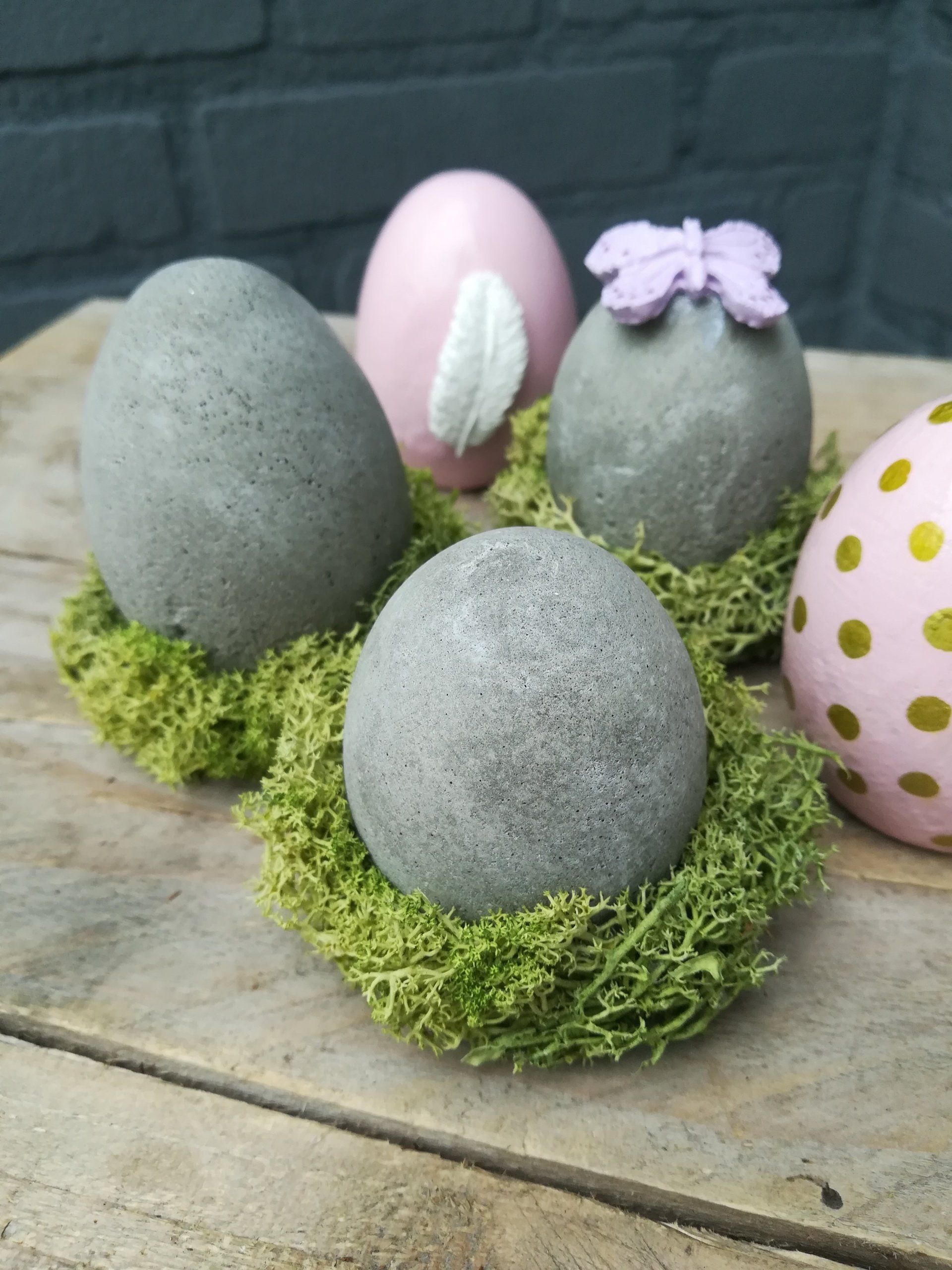 Ei van beton, ei van cement, paas, paasdeco van cement, paasdeco van beton, eieren van cement, eieren van beton, unieke paaseieren, paaseieren, paasei, unieke paasei van cement, unieke paasei van beton, betondeco voor paas, cementdeco voor paas, paashaas en eieren van beton, paashaas en eieren van cement