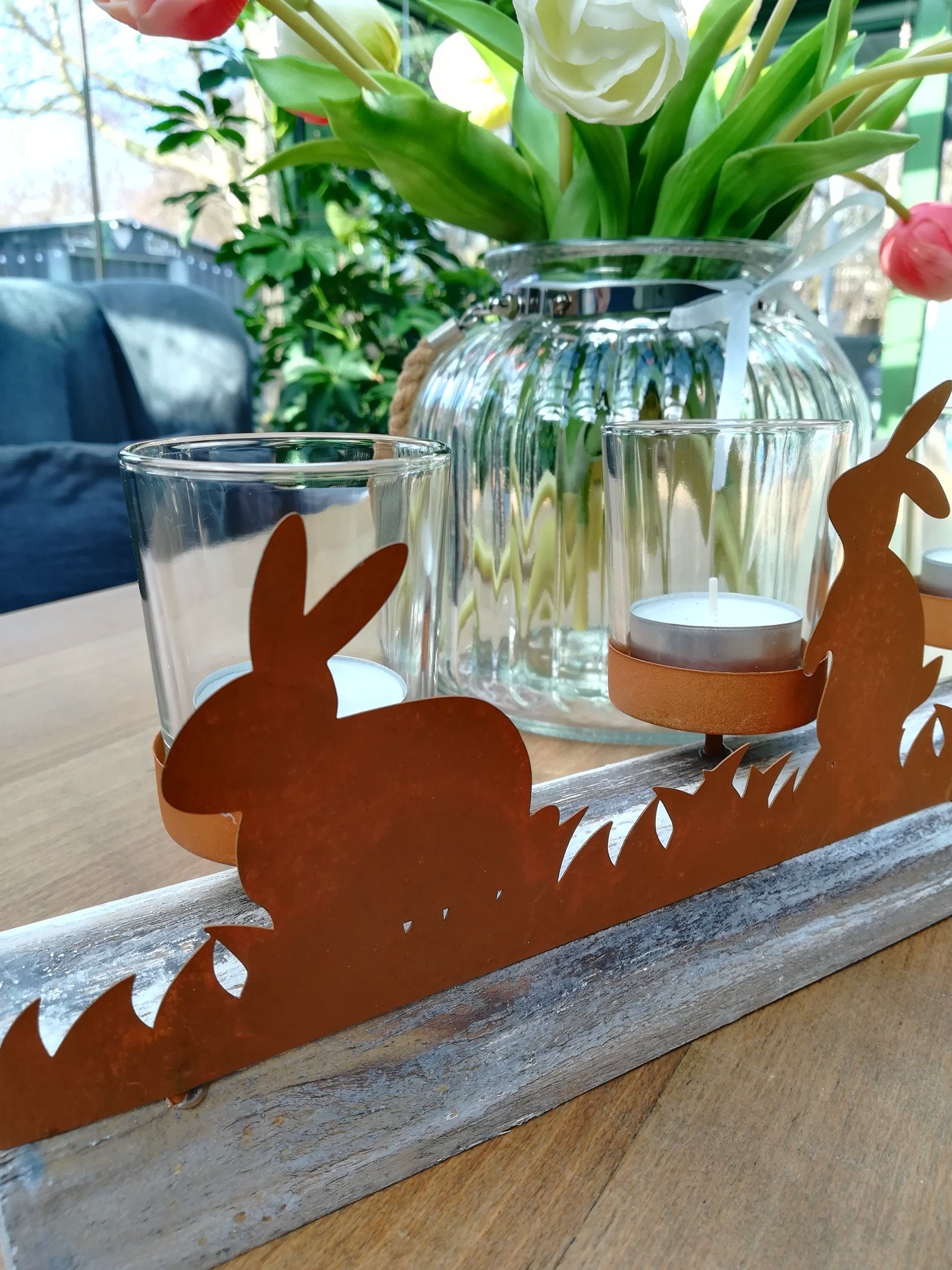 deco voor pasen, pasen deco, iets anders deco, pasen, pasen decoratie, iets anders beton deco, deco van cement, deco van beton, houten deco, houten deco pasen, paashaas, konijntje, konijn, deco binnen pasen, deco buiten pasen