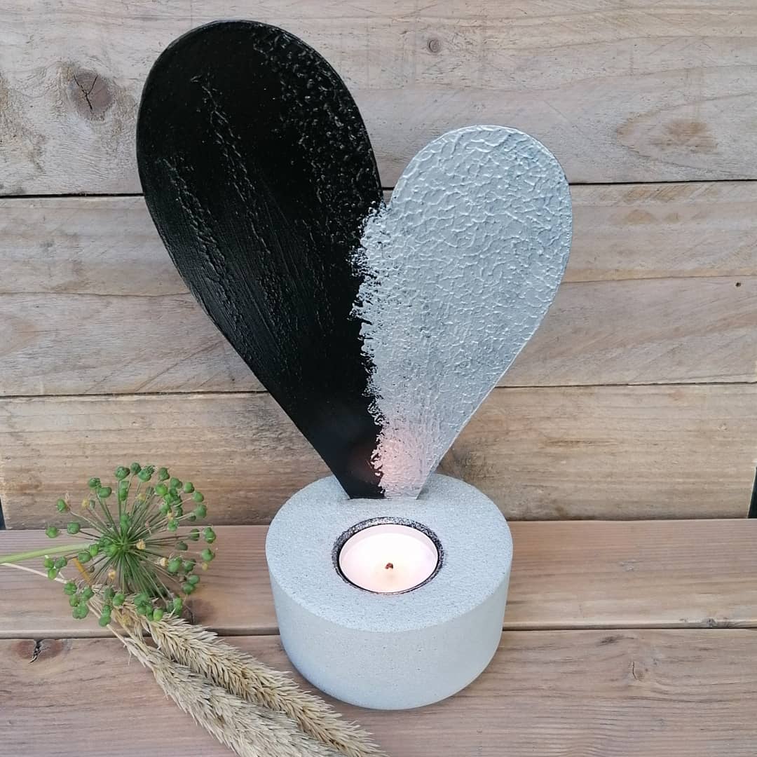 theelichthouder beton, theelichthouder cement, waxinelicht, beton, waxinelicht cement, betonnen deko, betonnen deco, uniek metalen hart, waxinelichtje, kado, cadeautje, uniek en handgemaakt cadeautje