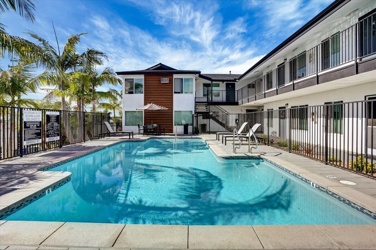 The Heights at Signal Hill