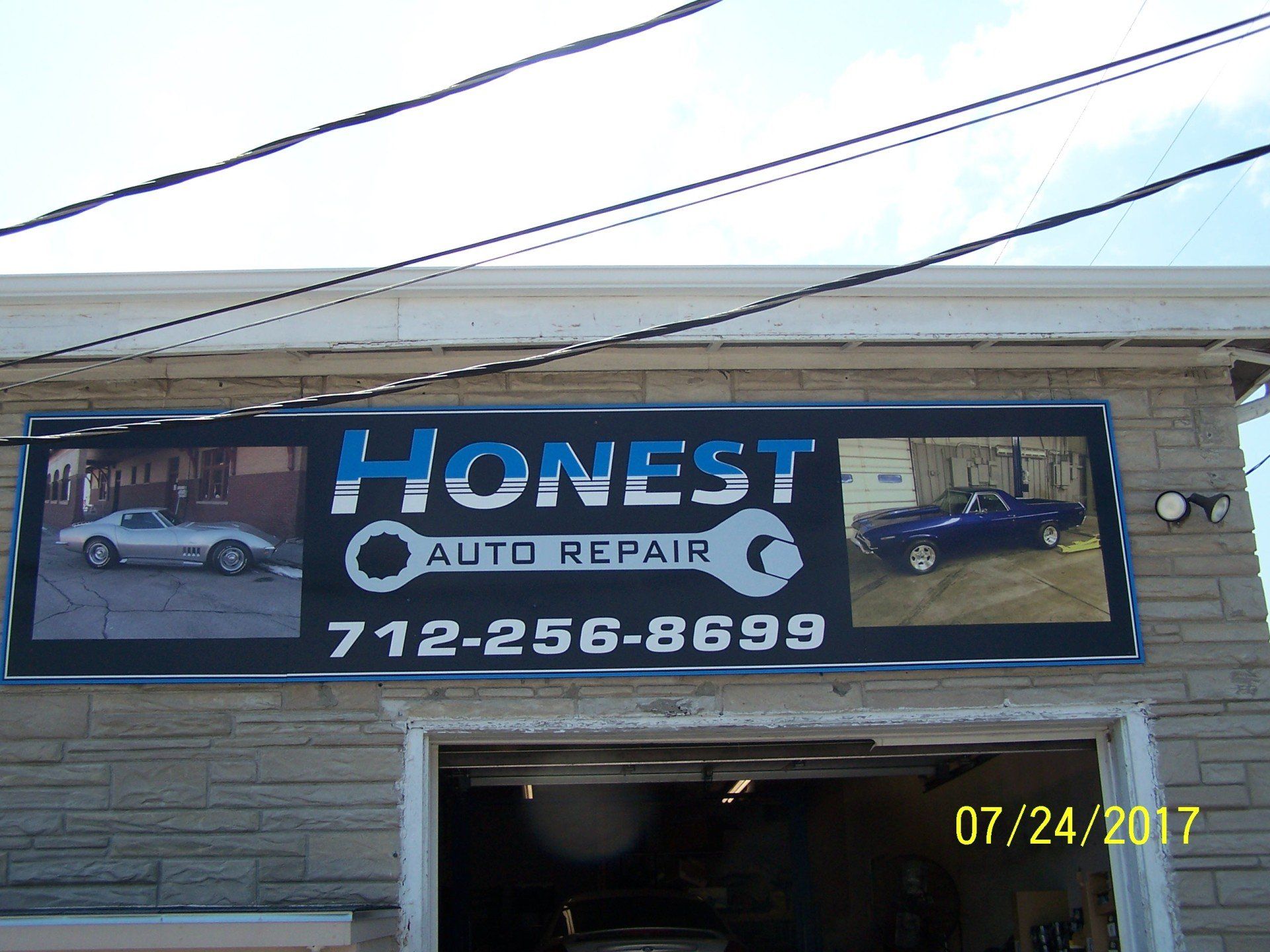 Vehicle back sign - Detailed signs in Council Bluffs,IA
