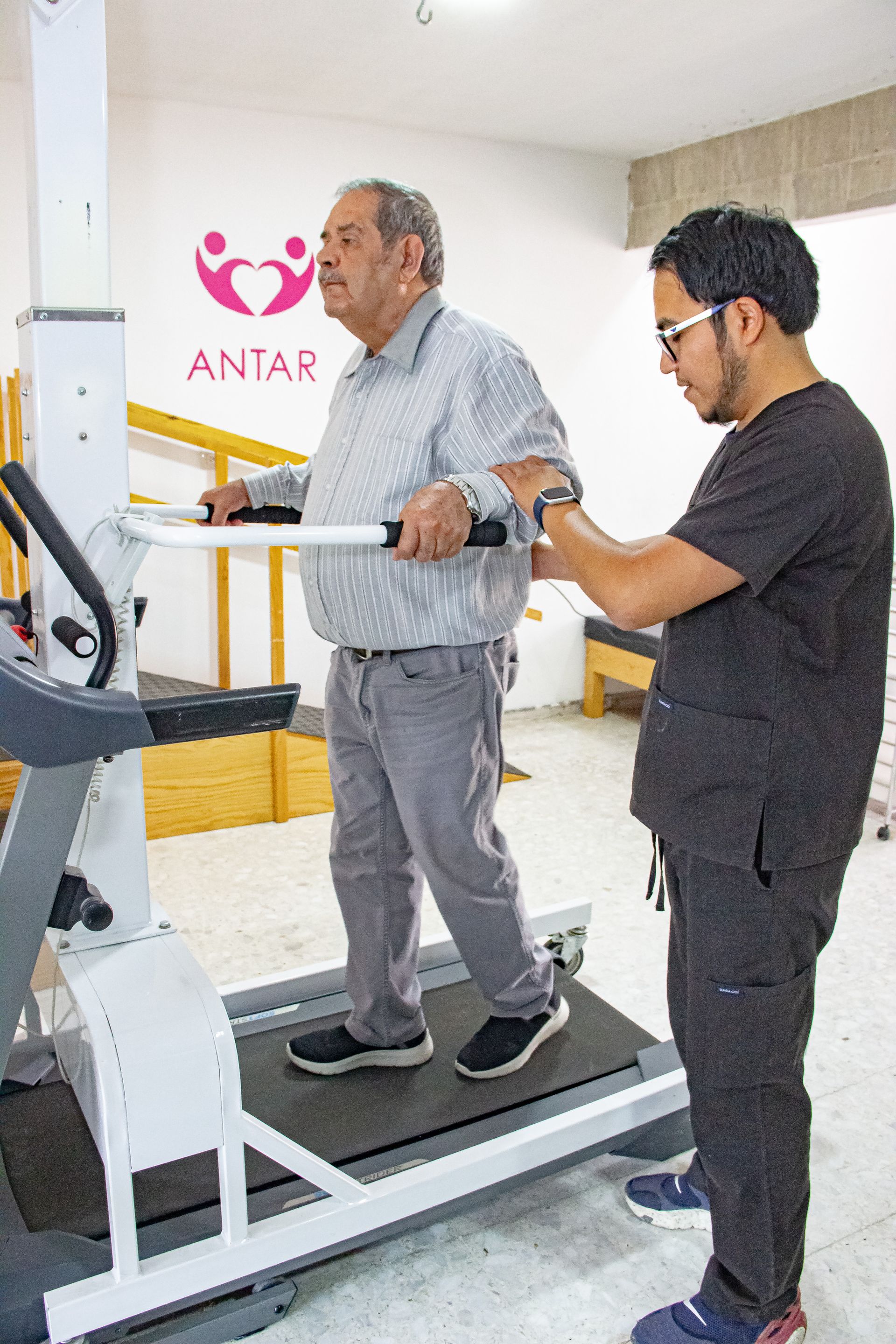 CLÍNICA ANTAR - TERAPIA FÍSICA Y REHABILITACIÓN CLÍNICA ANTAR - TERAPIA FÍSICA Y REHABILITACIÓN