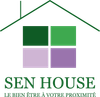 Le logo de la maison sen a un toit vert et des carrés violets