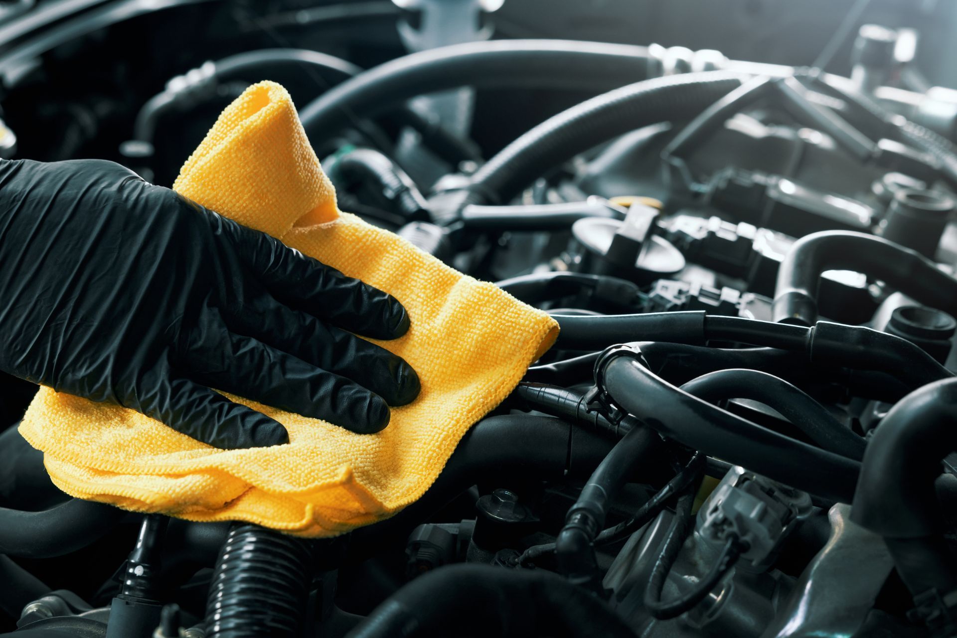 5 Tips To Help You Properly Wash Your Car Engine