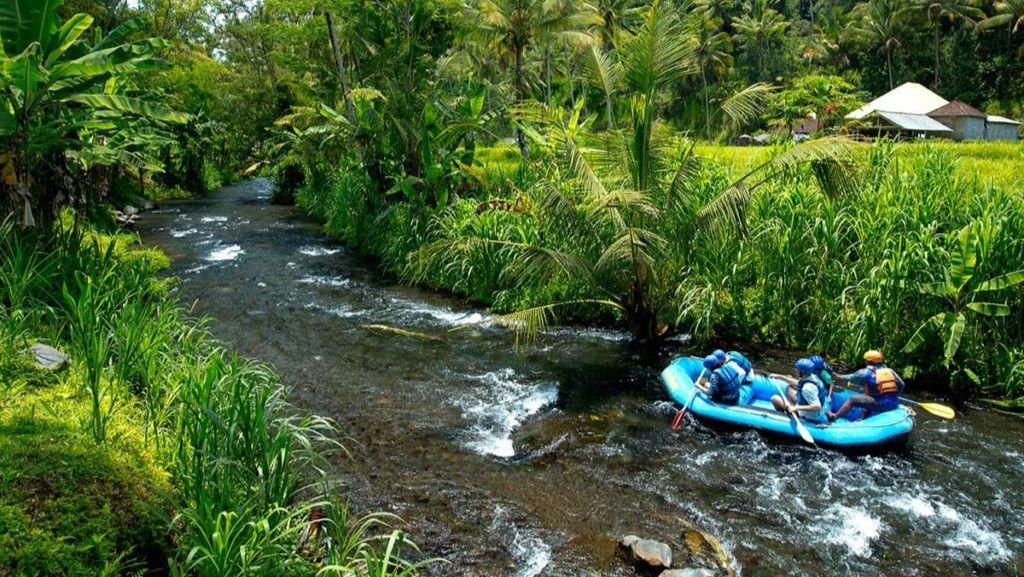 telaga waja river rafting