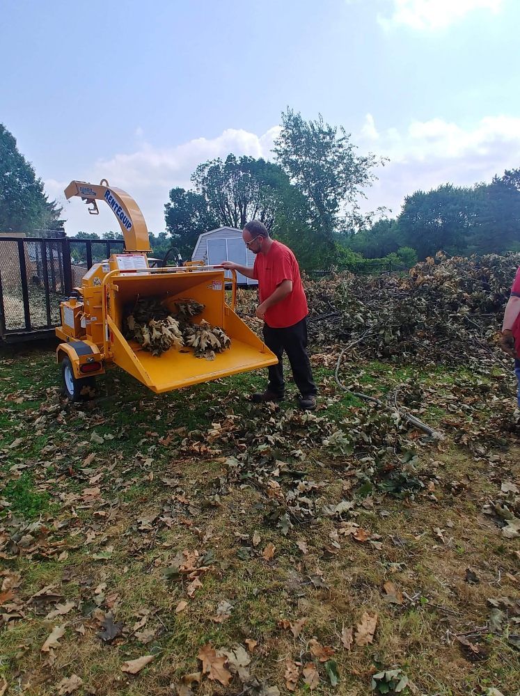 Grinding Waste Logs — Mount Holly Springs, PA — Rustyn Page Landscaping