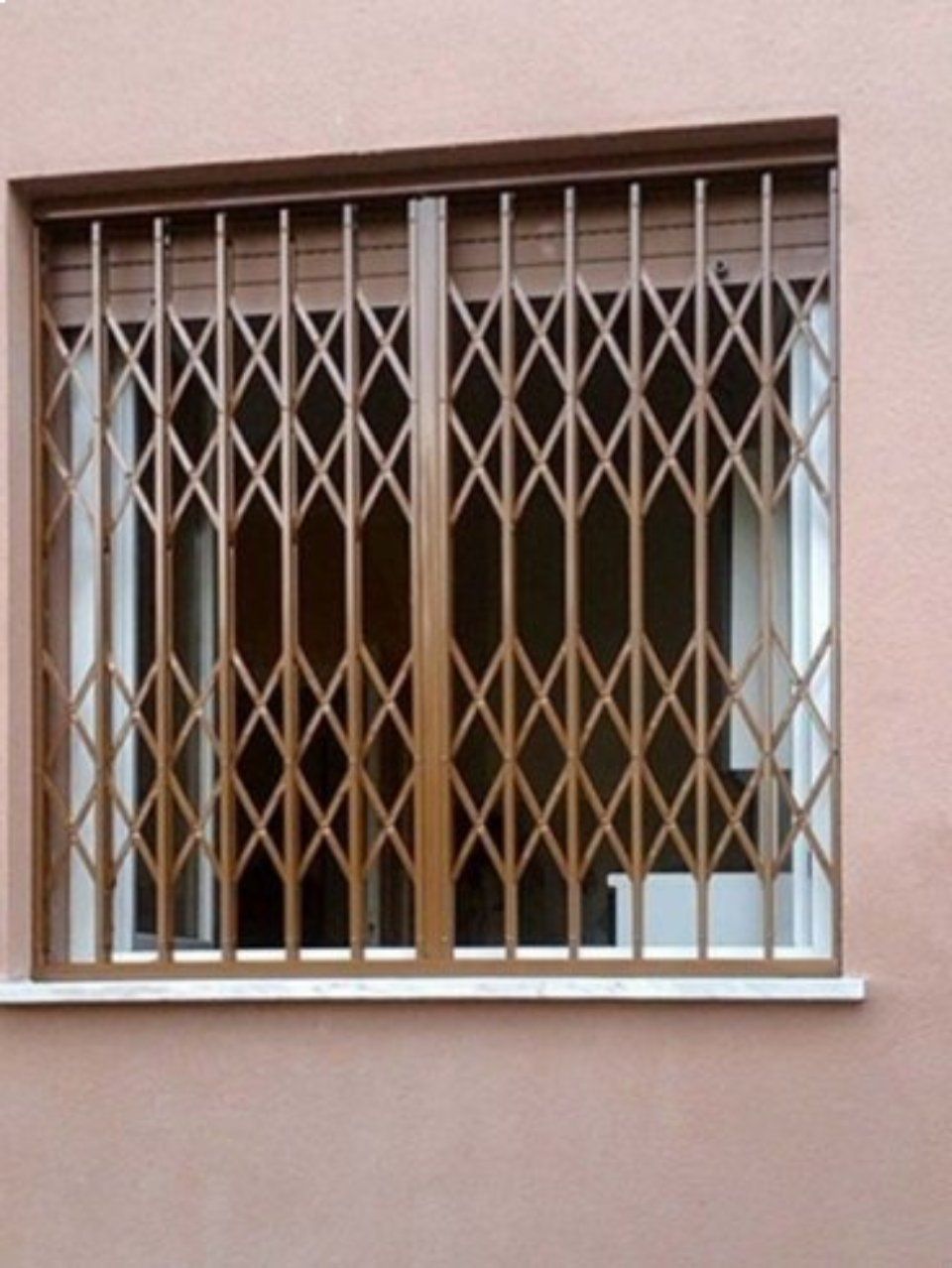 Assistenza inferriate di sicurezza stile classico Genova Pippia