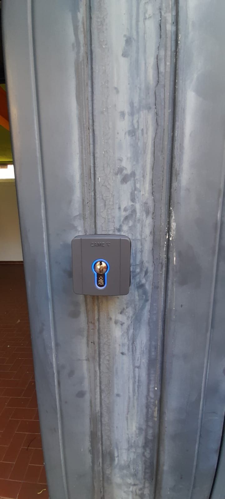 serratura basculante Automazioni Pippia Genova