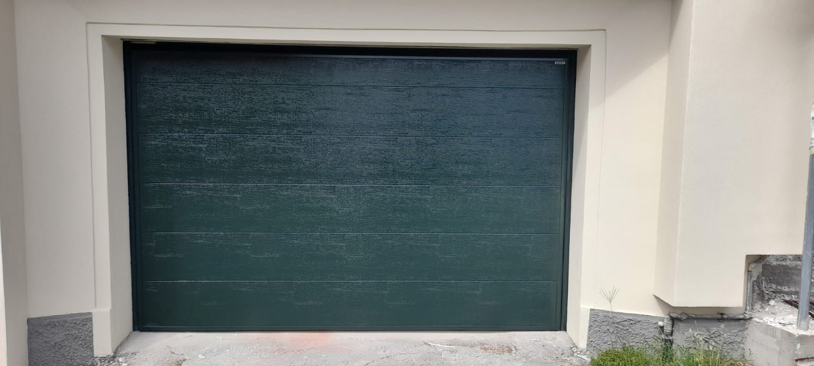 porte per garage Automazioni Pippia Genova