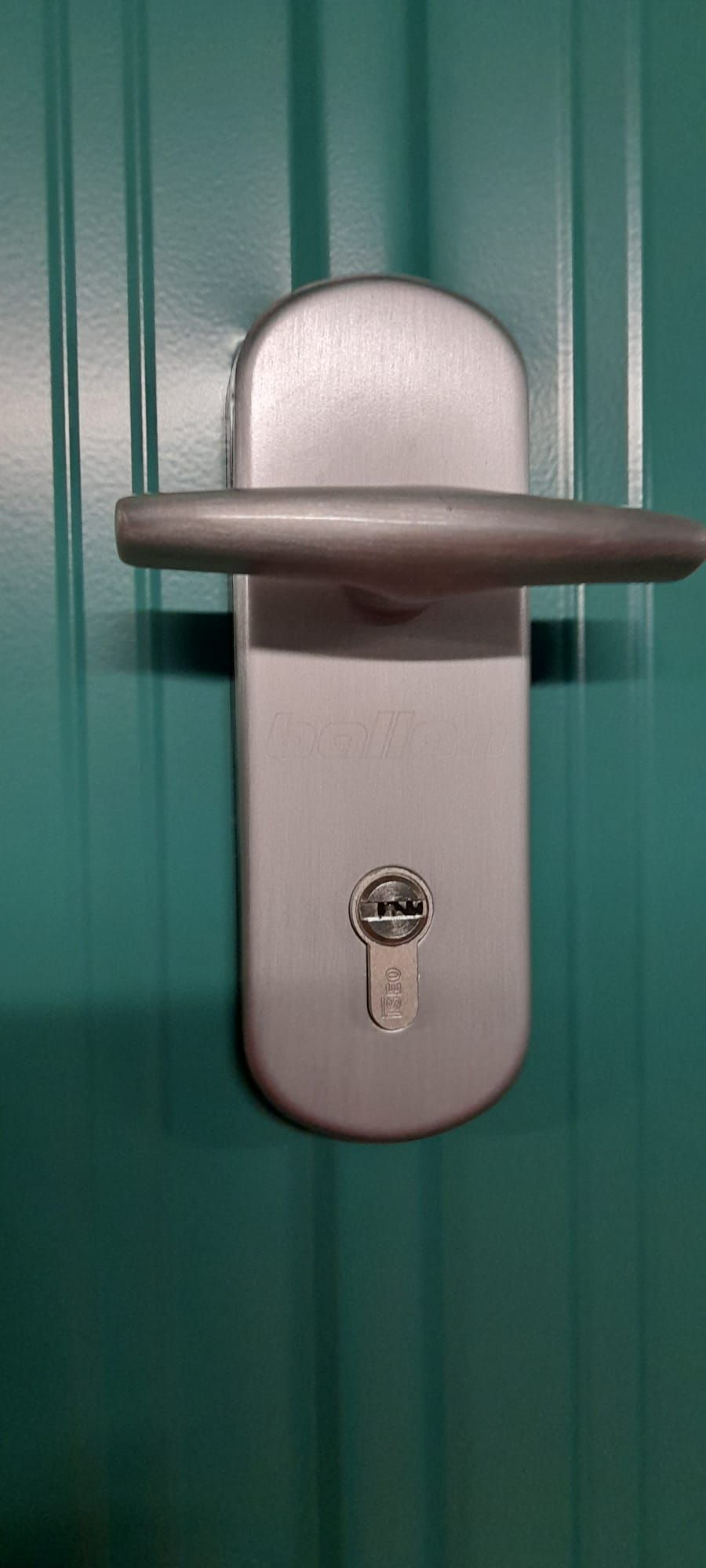 maniglia basculante Automazioni Pippia Genova