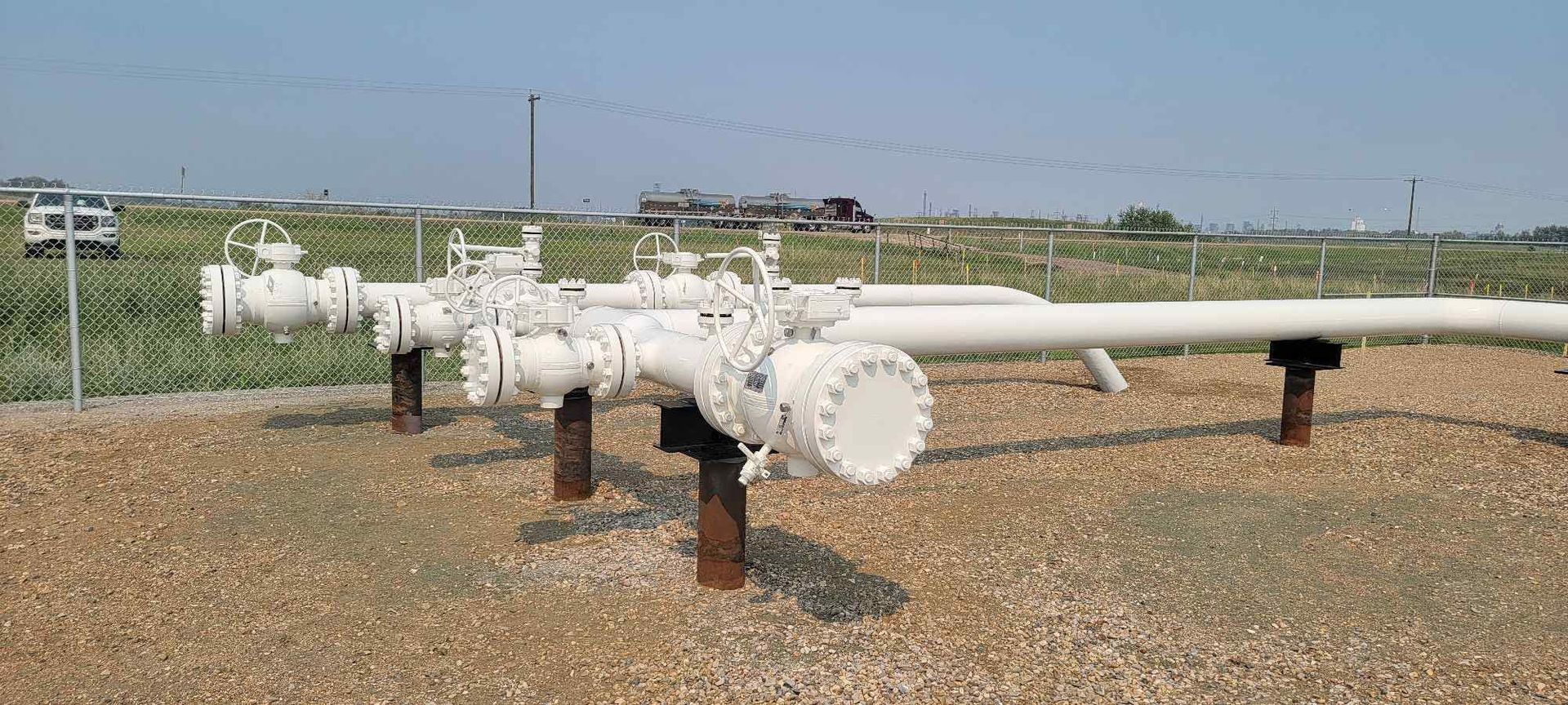 White coating applied to pressurised pipeline valves for corrosion resistance