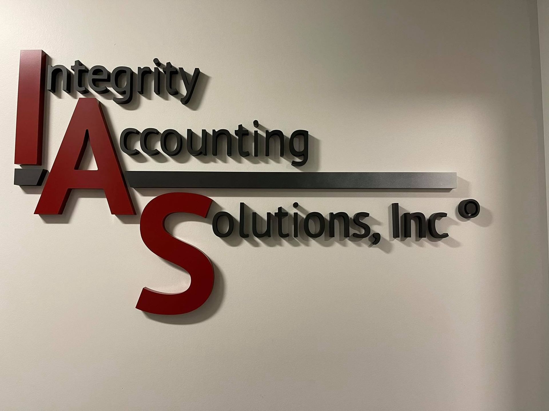 Company Logo — Glendale, CA — Integrity Accounting Solutions