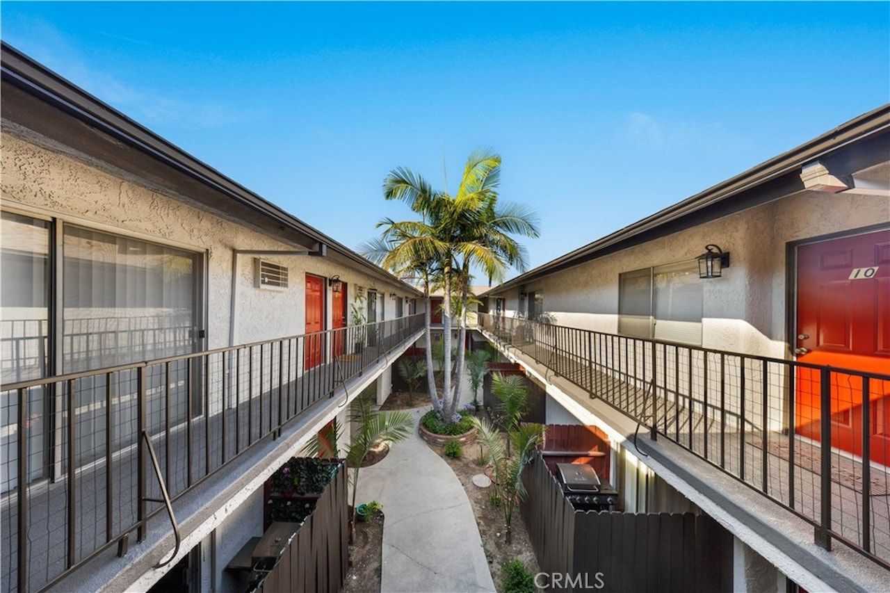 Los Angeles 5+ Unit Multi-Family Homes For Sale | Duplexes.com