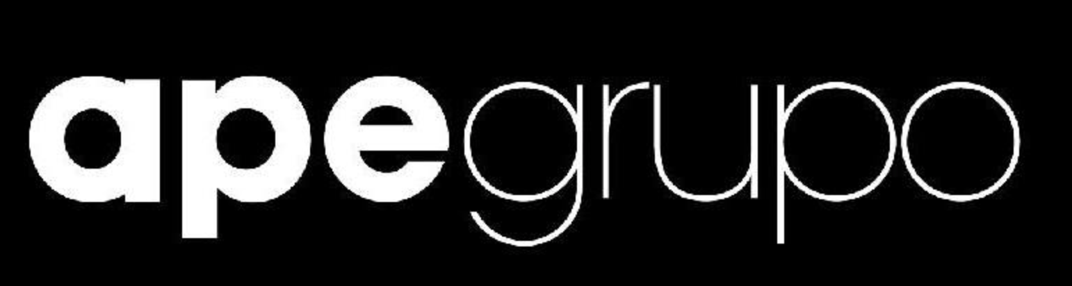 Testo bianco su sfondo nero con la scritta