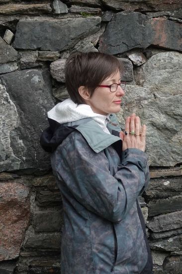 Alphedia Channelling at Iona Alphedia Channelling at Iona